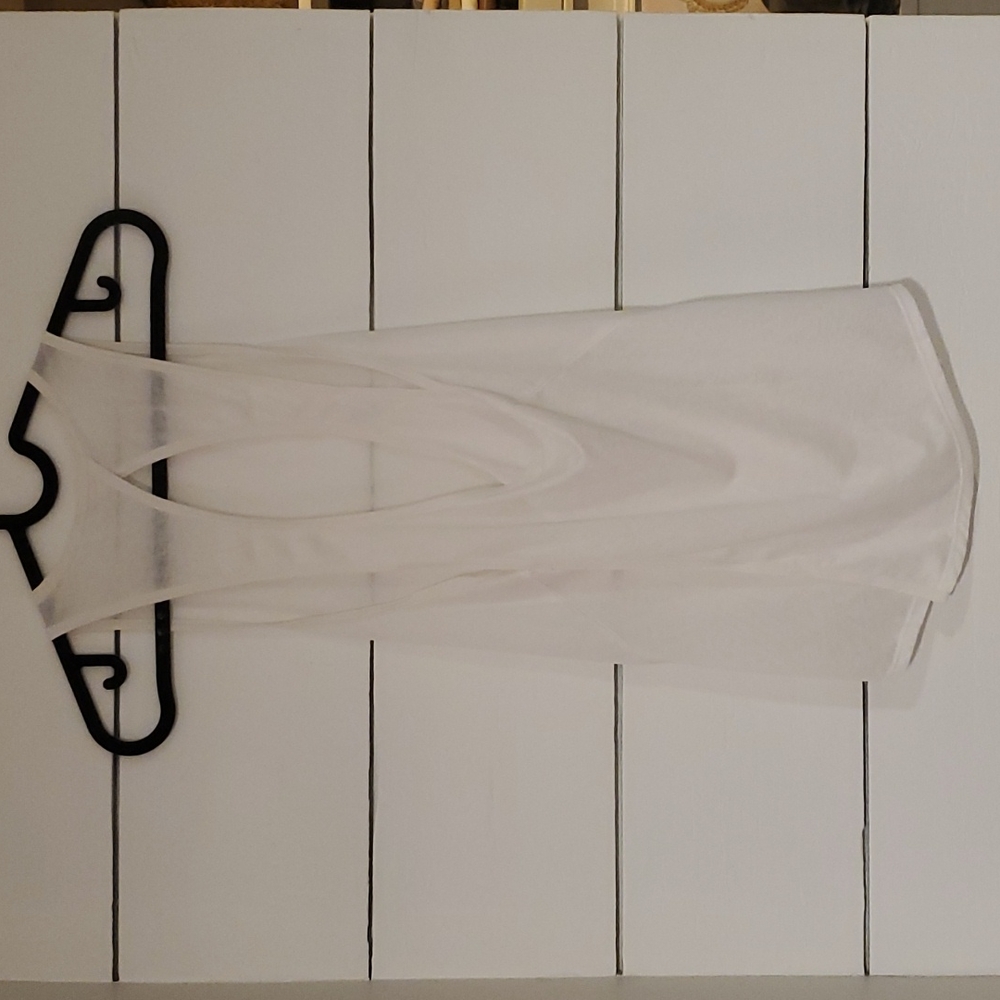 Lululemon Tank - Picture 2 of 5